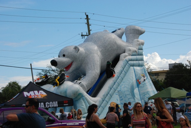 family-fun-day-polar-bear
