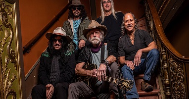 BOBBY WEIR & WOLF BROS FEATURING THE WOLFPACK