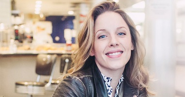 JESSIE MUELLER WITH SETH RUDETSKY