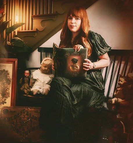 Amy Bruni - Walking with Ghosts